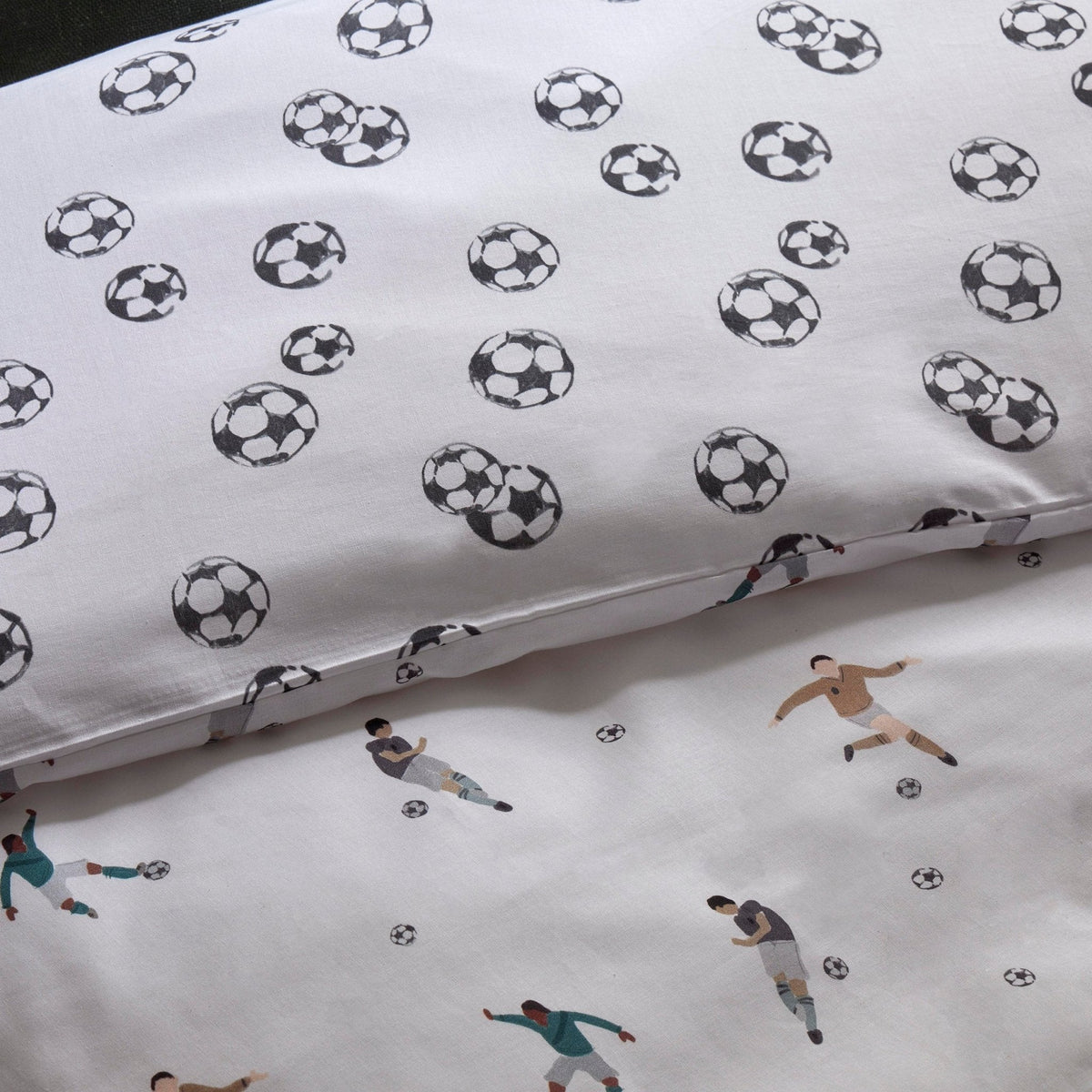 Dusklia - Oscar Reversible Football 100% Cotton Kids Duvet Cover Set