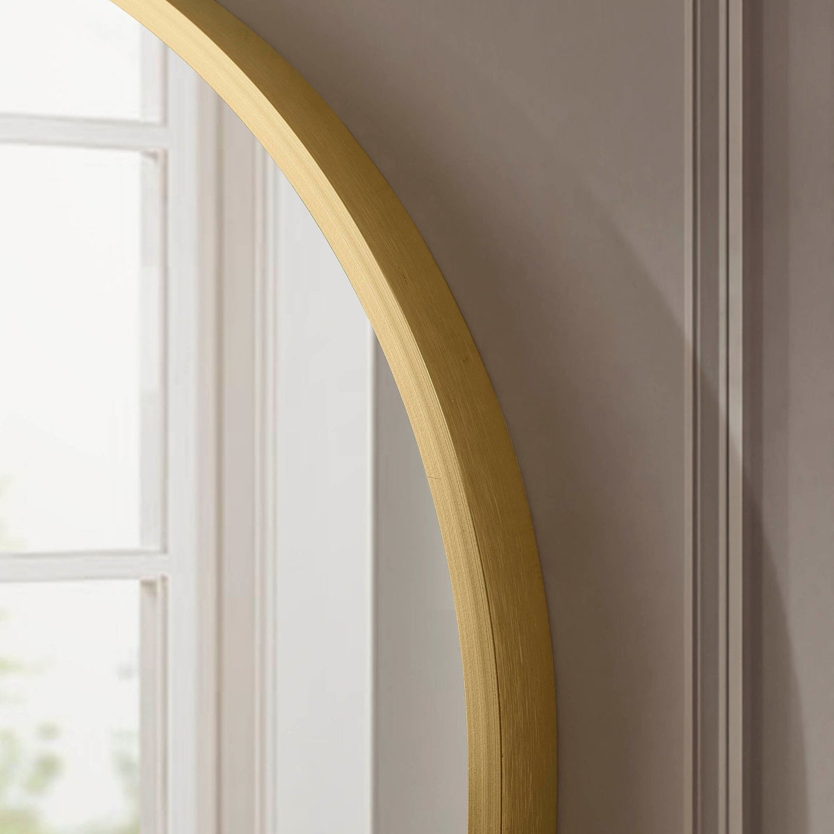 Dusklia - Oval Wall Mirror - Gold