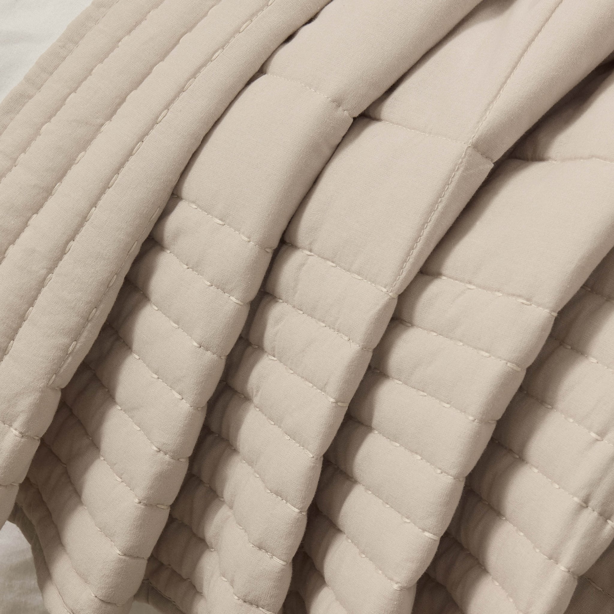 Dusklia - Oxford Cotton Rich Quilted Bedspread - Champagne