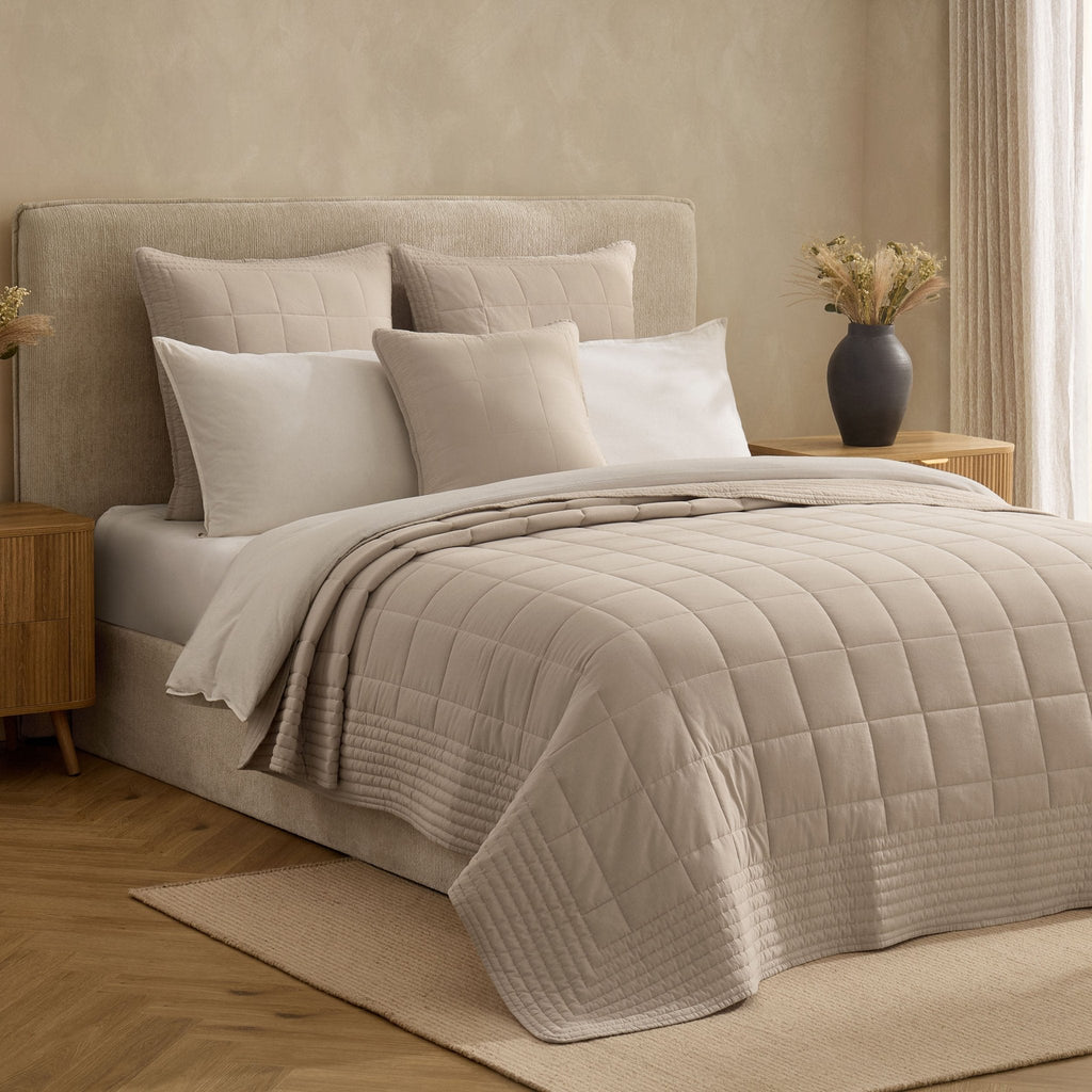 Dusklia - Oxford Cotton Rich Quilted Bedspread - Champagne