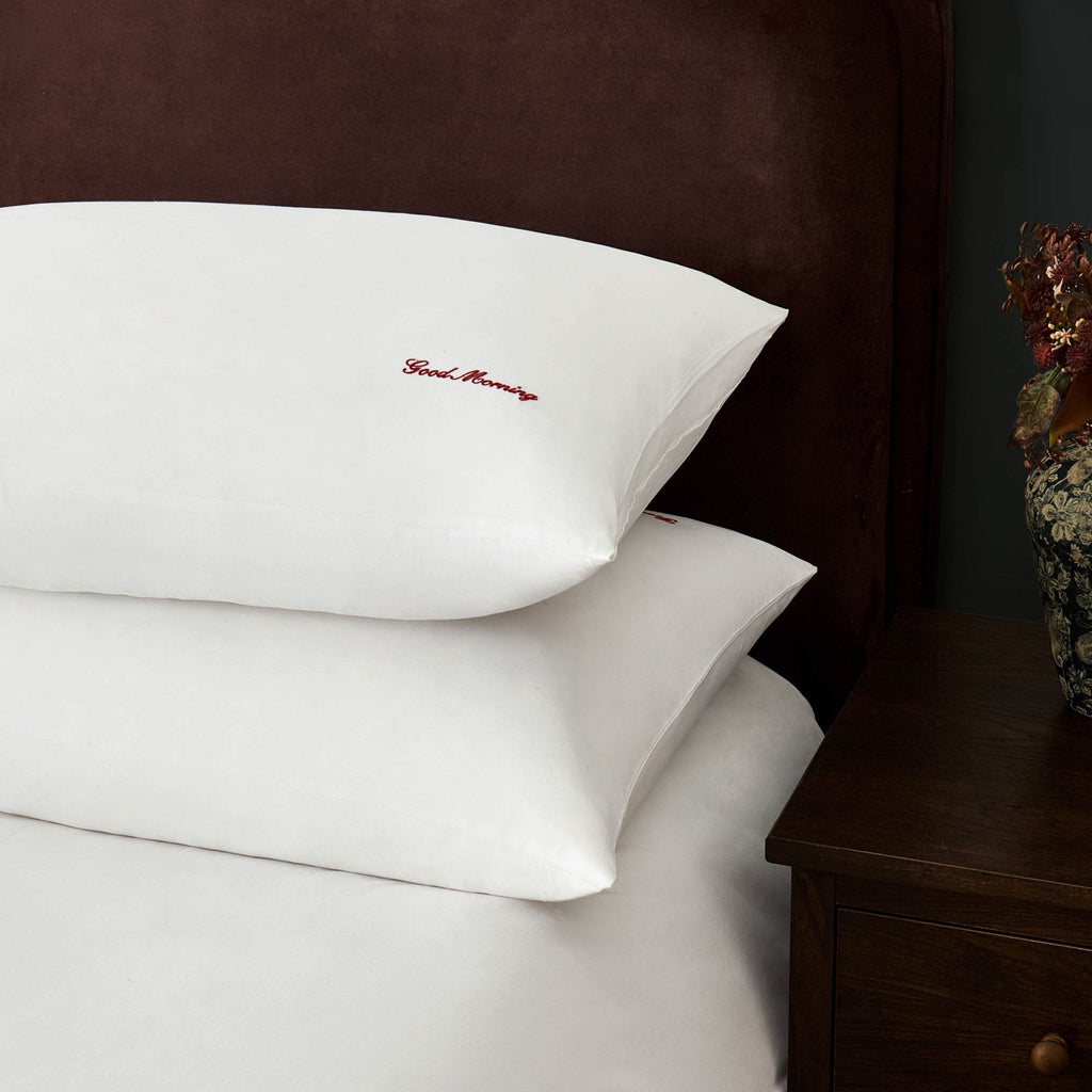 Lot de 2 taies d'oreiller brodées avec slogan, 200 fils au pouce carré - Blanc