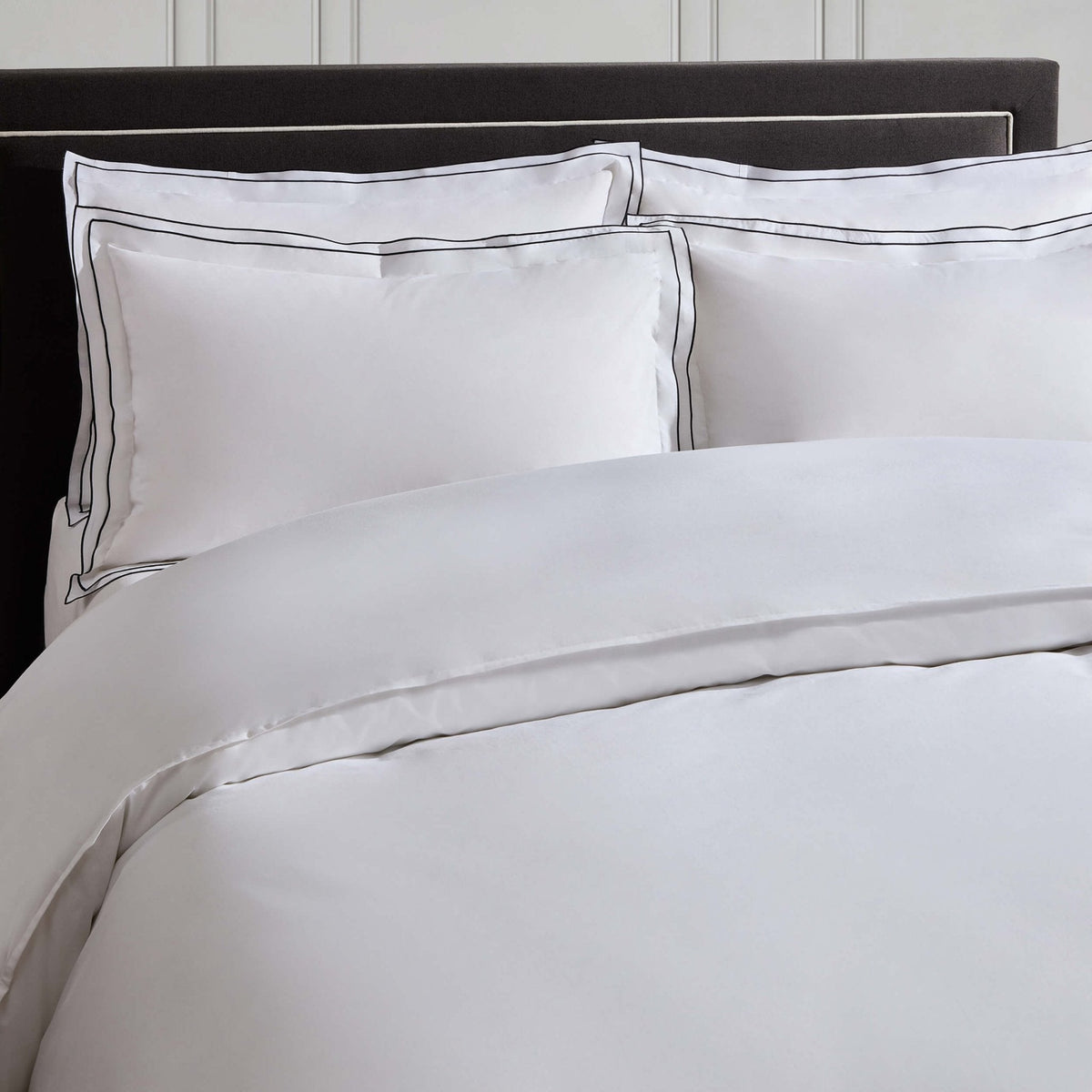 Dusklia - Pair of Alessia Embroided Edge 300 Thread Count Pillowcases - White/Black