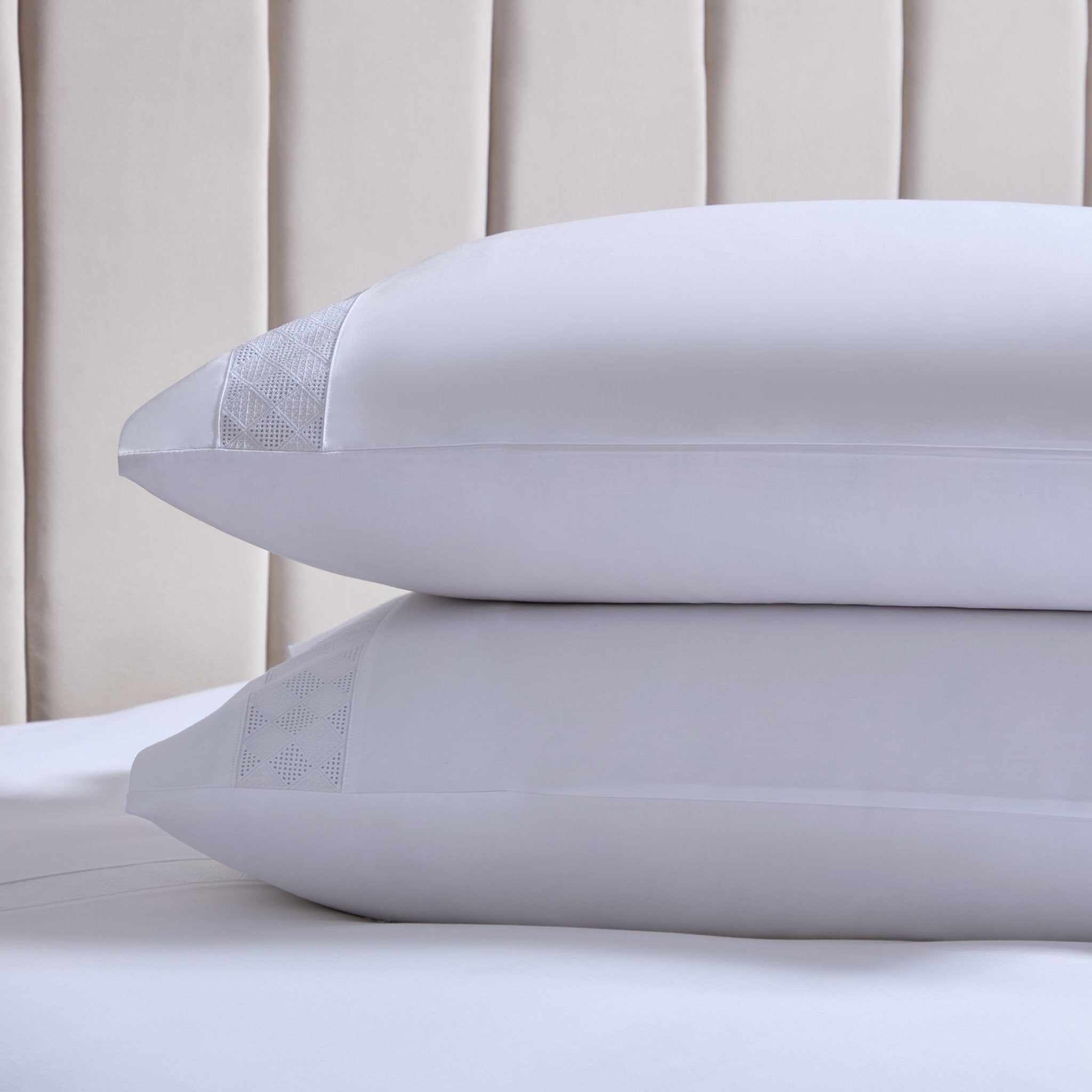 Dusklia - Pair of Alma 300 Thread Count Lace Insert Classic Pillowcases - Sateen - Off White
