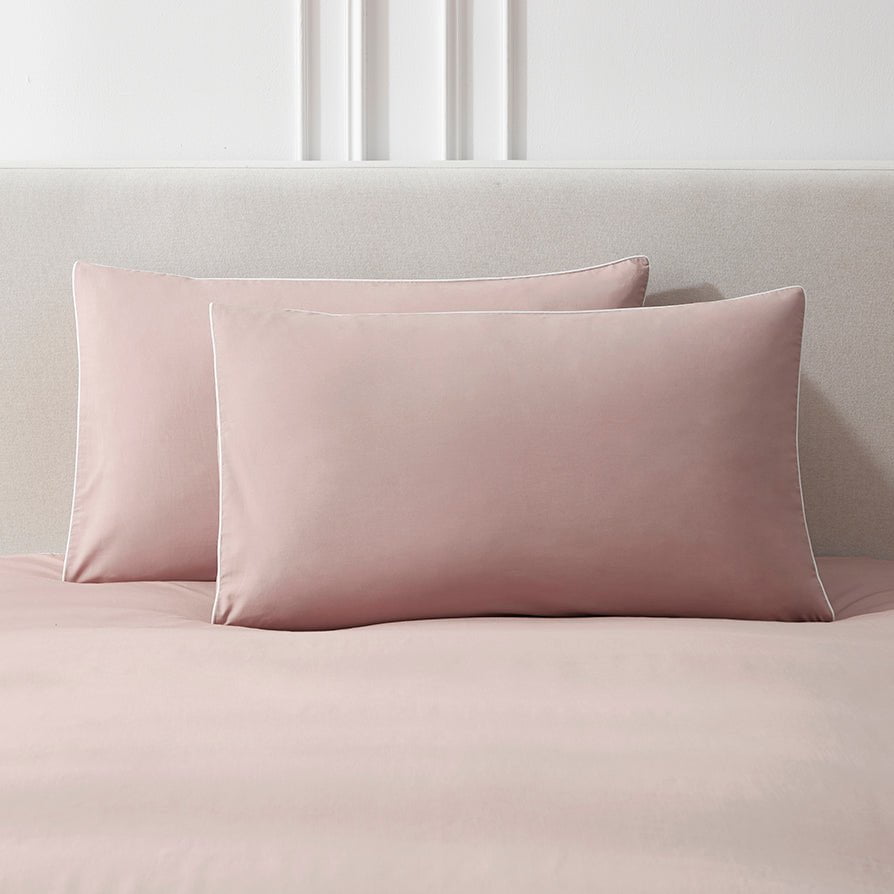 Dusklia - Pair of Cambridge Pillowcases - 200 Thread Count - Cotton - Dusky Rose