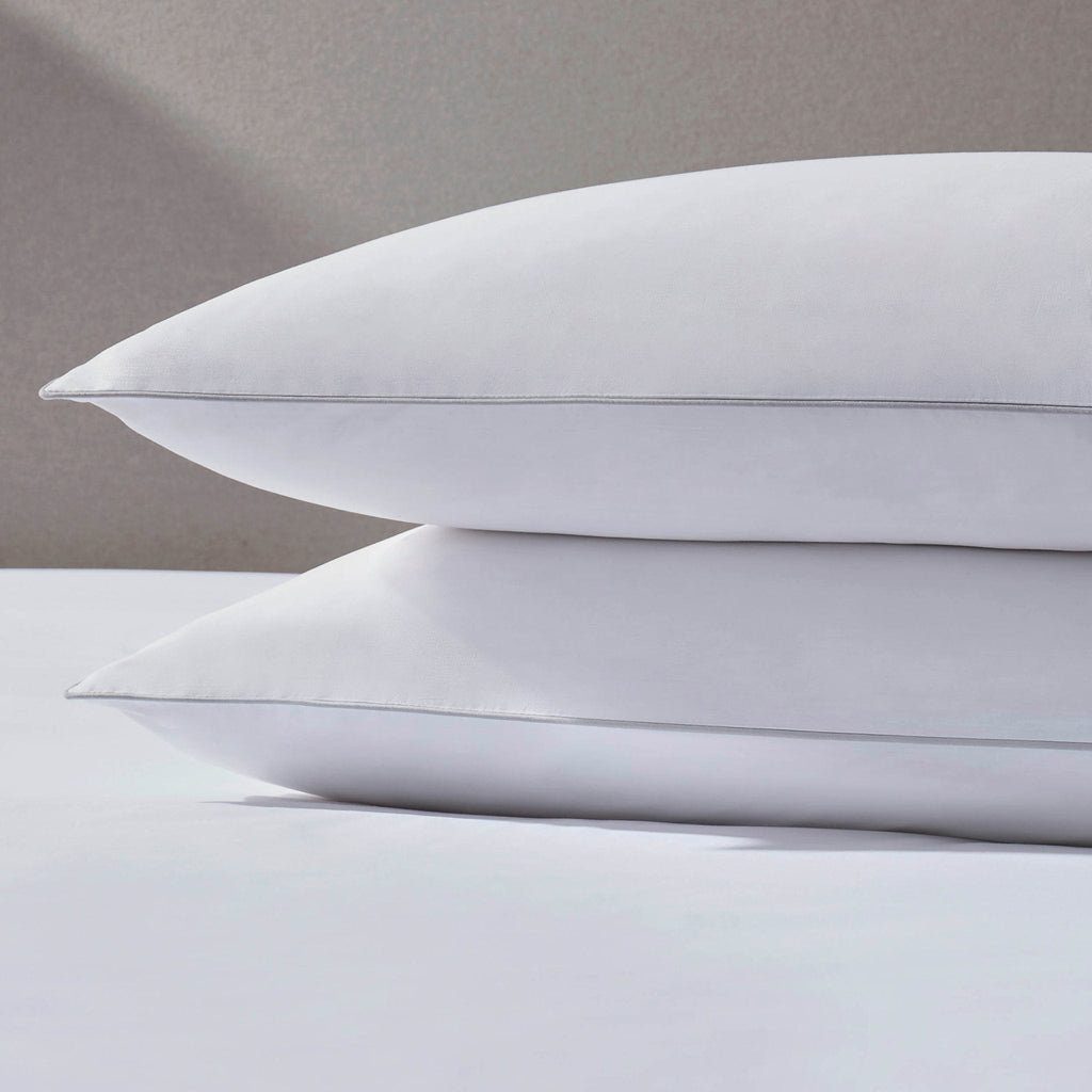 Dusklia - Pair of Cambridge Pillowcases - 200 Thread Count - Cotton - White/Grey
