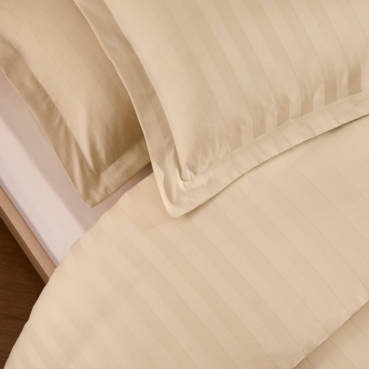 Dusklia - Pair of Hotel Satin Stripe 200 Thread Count Oxford Pillowcases - Champagne