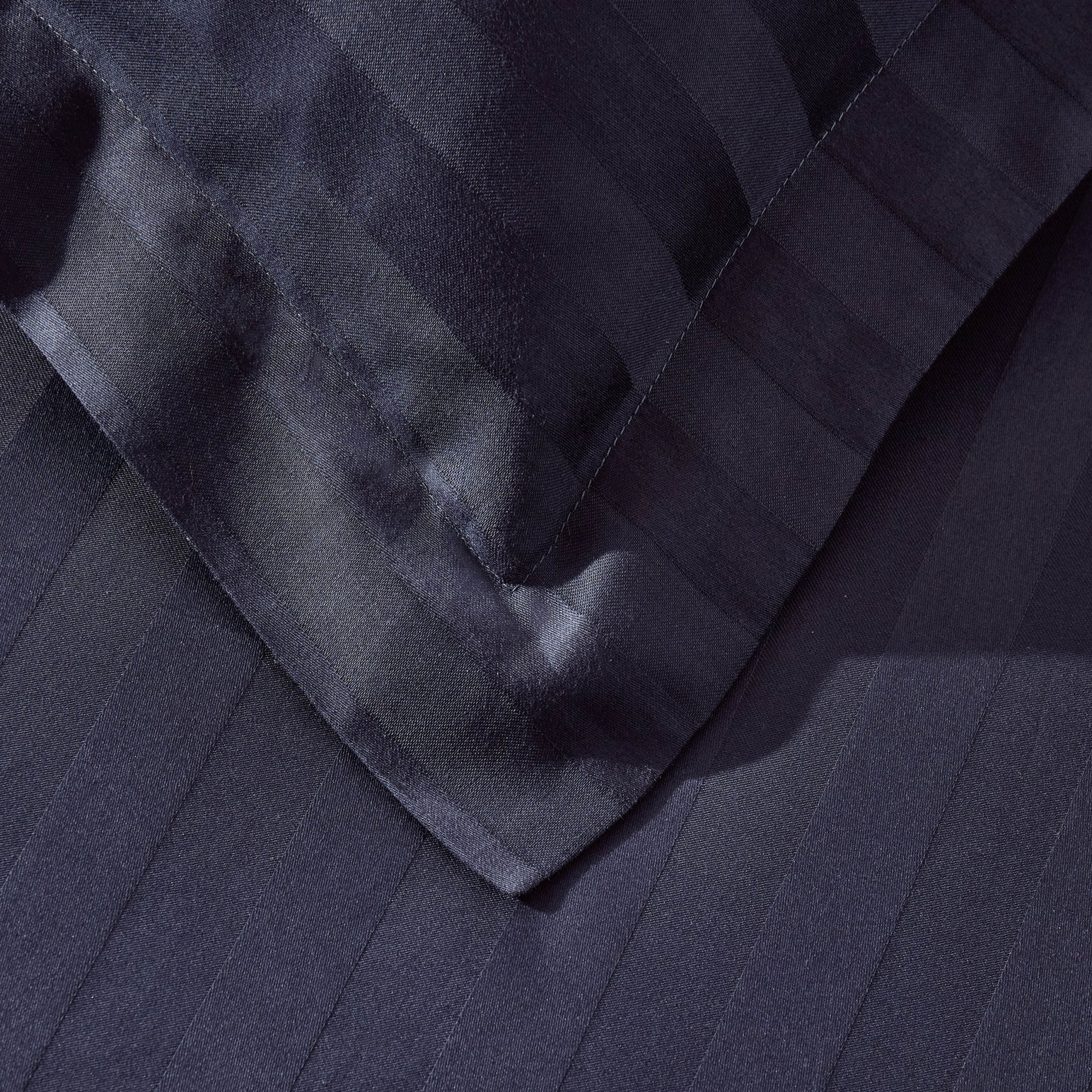 Dusklia - Pair of Hotel Satin Stripe 200 Thread Count Oxford Pillowcases - Navy