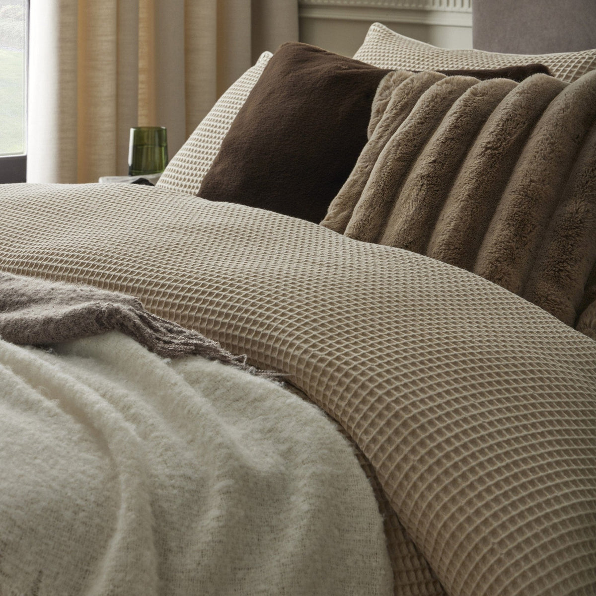Dusklia - Portofino Waffle 100% Cotton Pair of Pillowcases 200 Thread Count - Natural