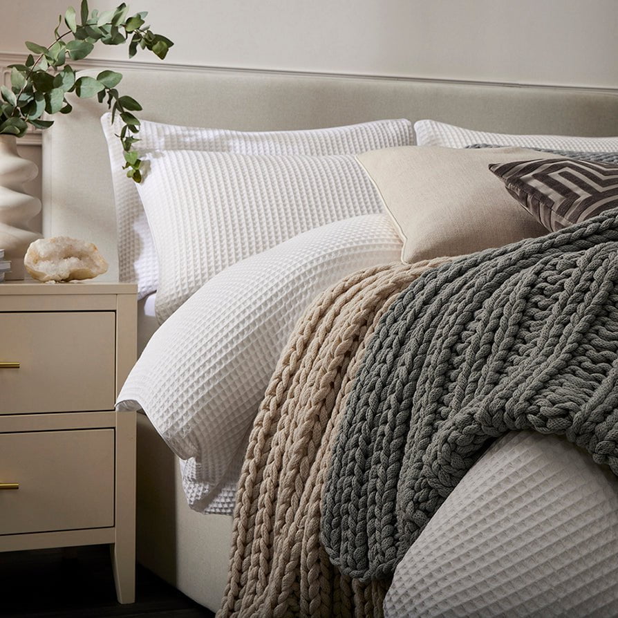 Dusklia - Portofino Waffle 100% Cotton Pair of Pillowcases 200 Thread Count - White