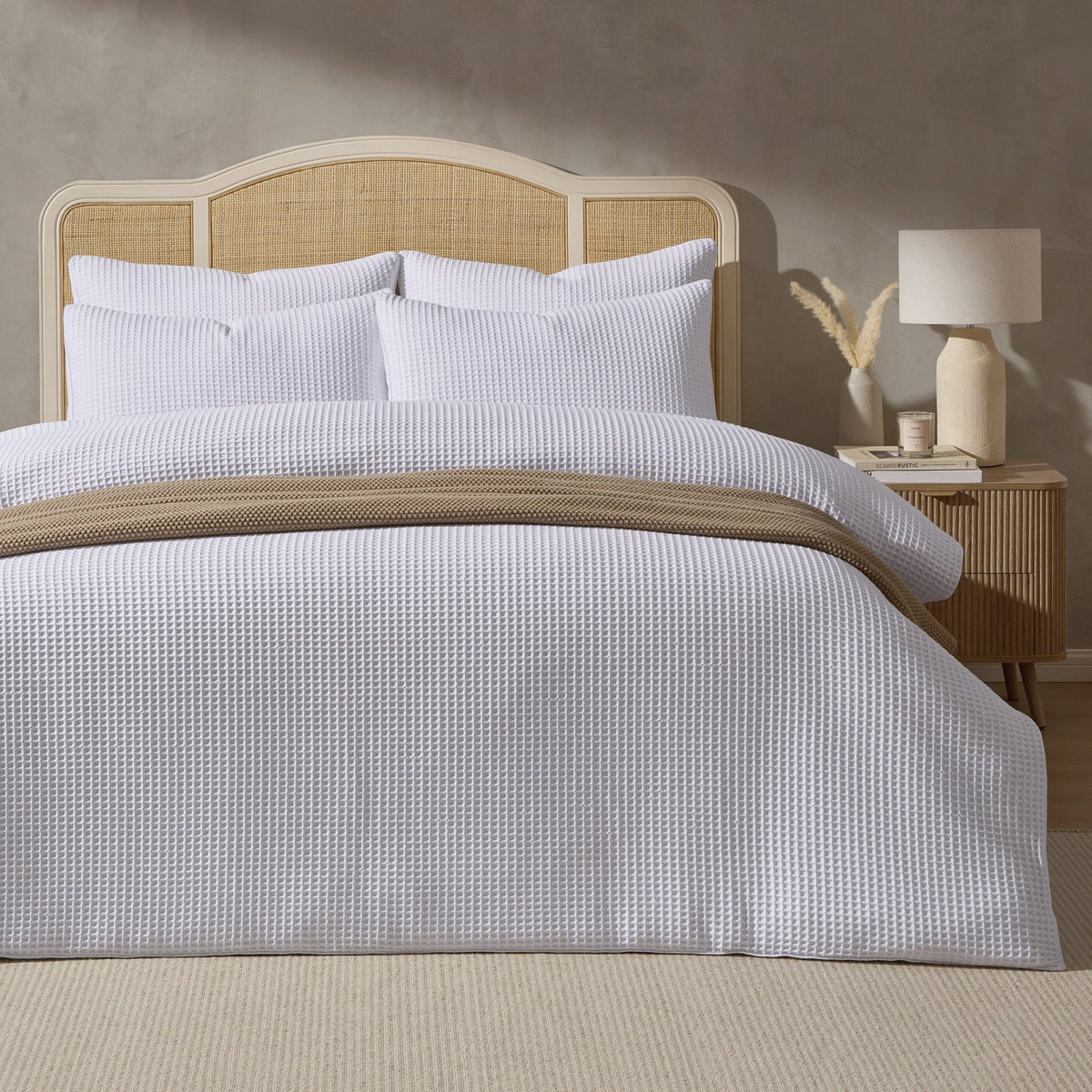 Dusklia - Portofino Waffle 100% Cotton Pair of Pillowcases 200 Thread Count - White