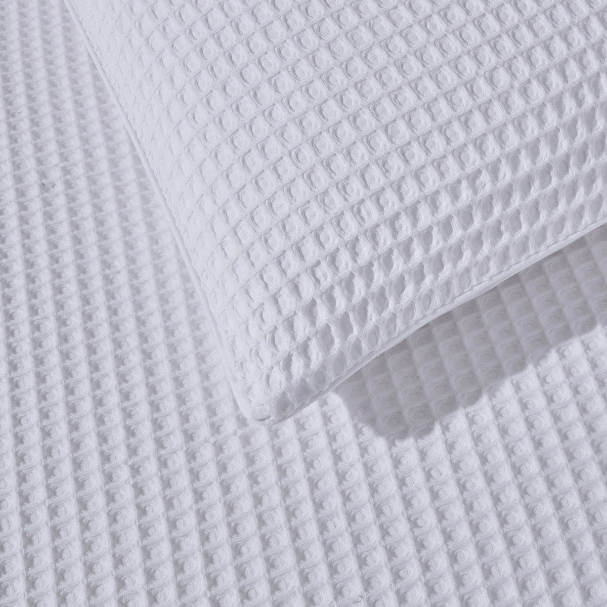 Dusklia - Portofino Waffle 100% Cotton Pair of Pillowcases 200 Thread Count - White
