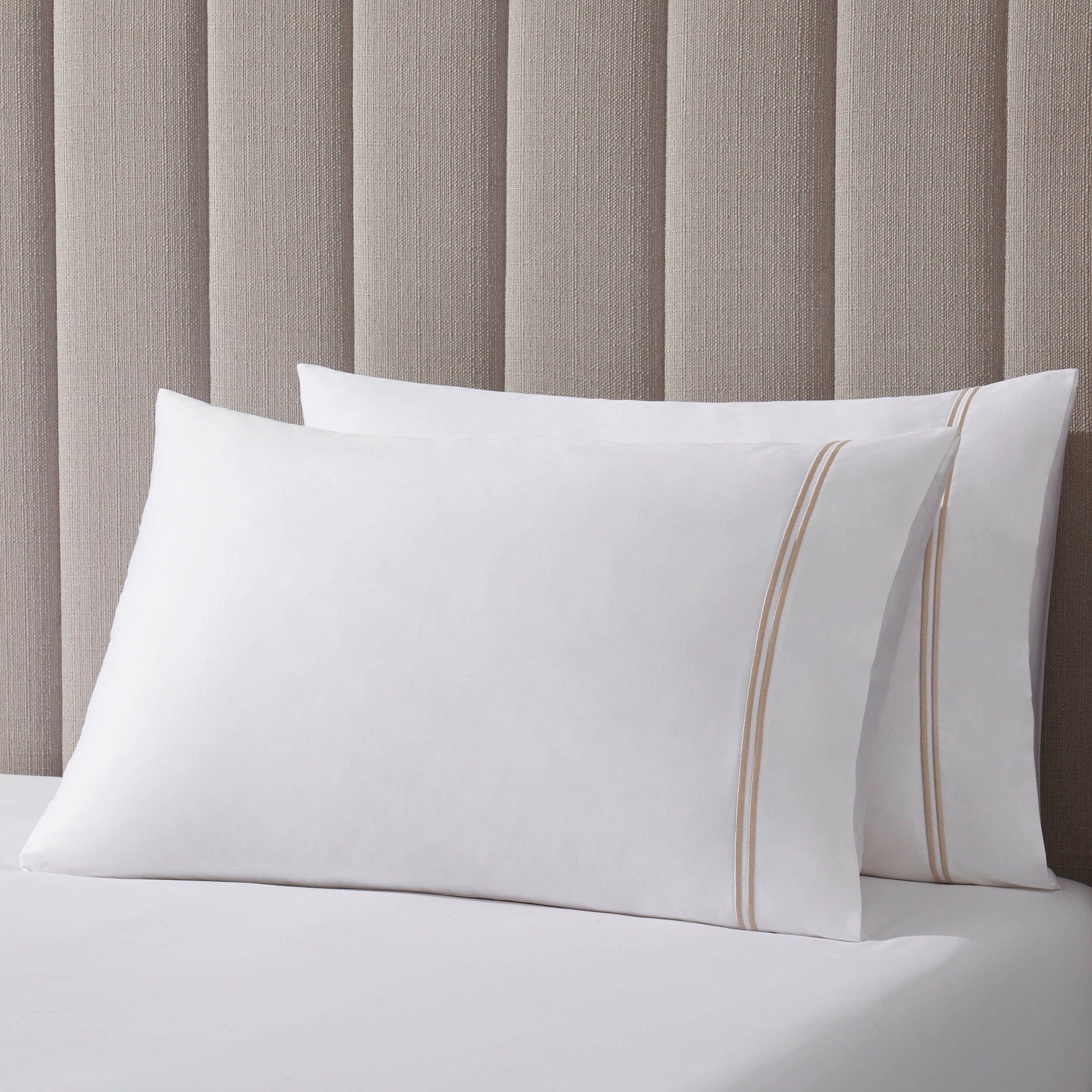Dusklia - Regent Embroidered 100% Cotton Pair of Classic Pillowcases 400 Thread Count - Natural