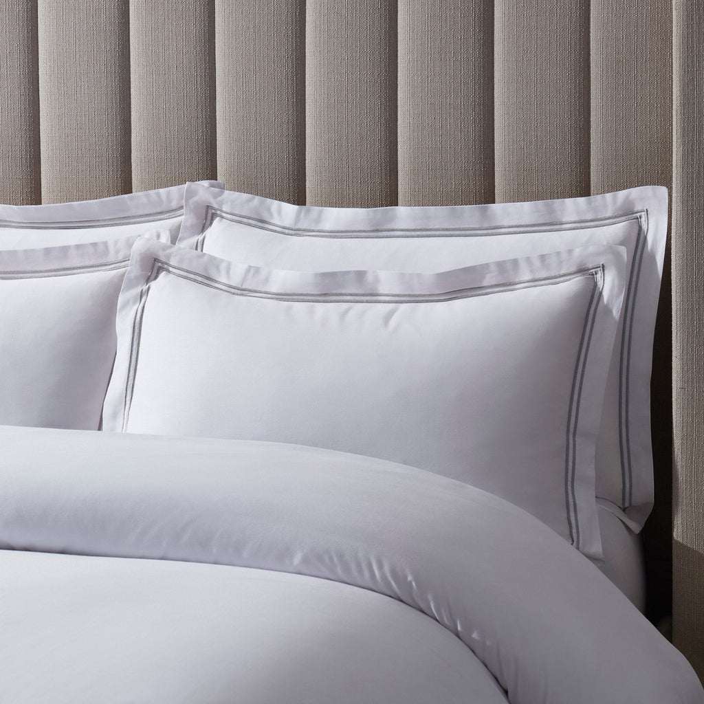Dusklia - Regent Embroidered 100% Cotton Pair of Oxford Pillowcases 400 Thread Count - Grey