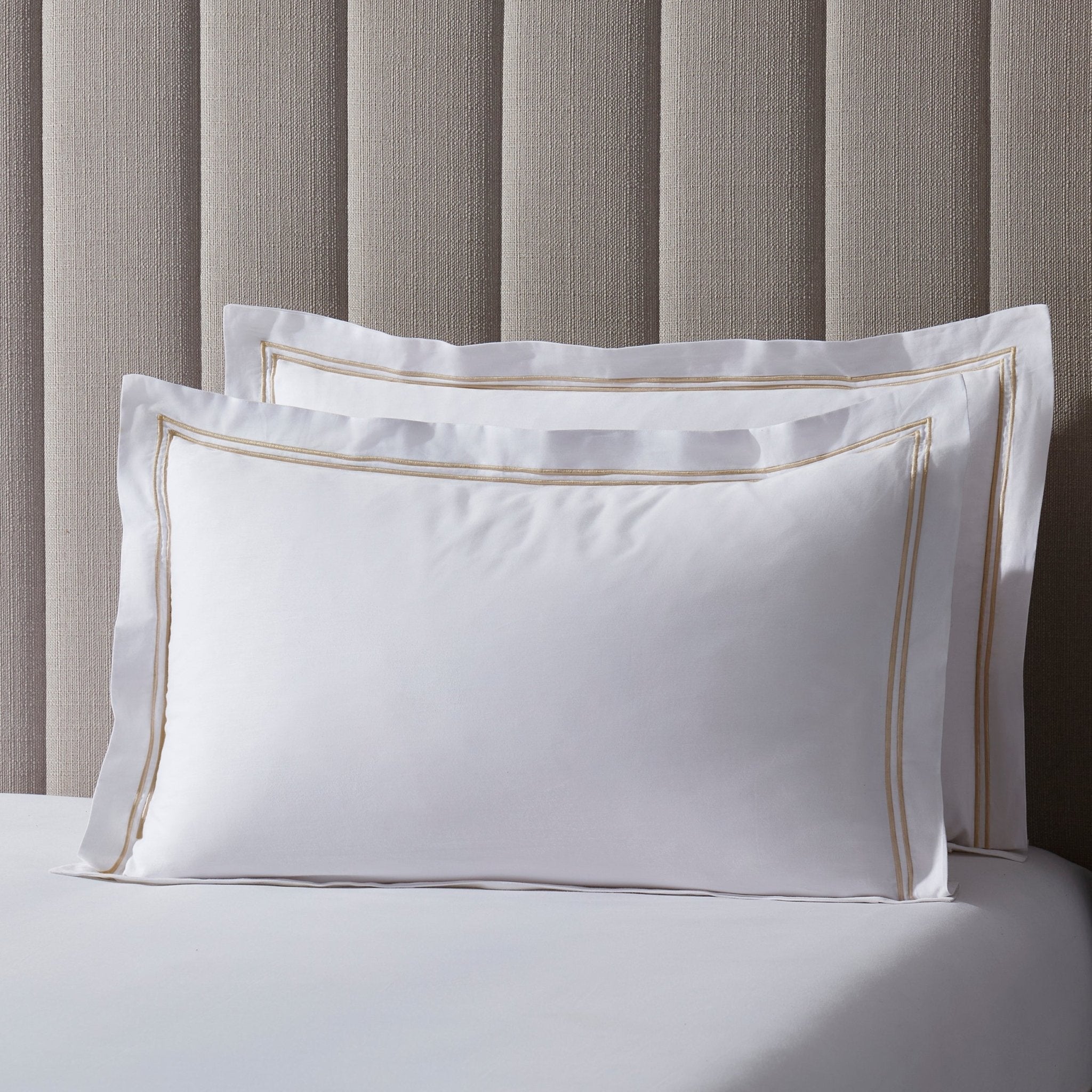 Dusklia - Regent Embroidered 100% Cotton Pair of Oxford Pillowcases 400 Thread Count - Natural