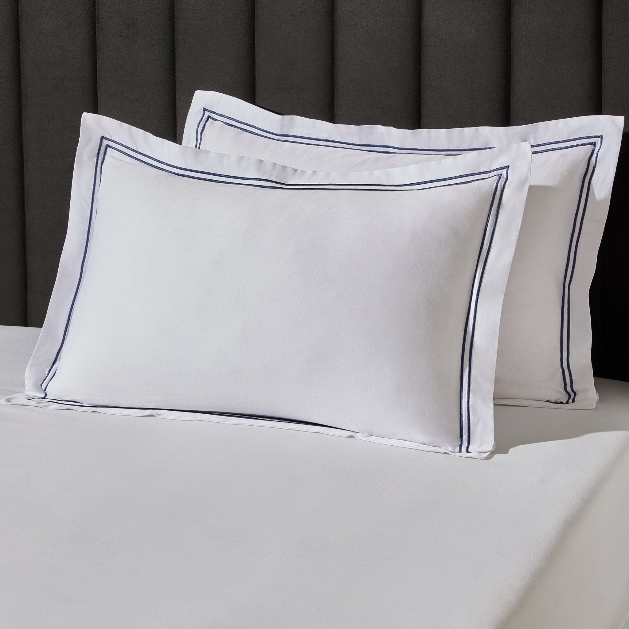 Dusklia - Regent Embroidered 100% Cotton Pair of Oxford Pillowcases 400 Thread Count - Navy