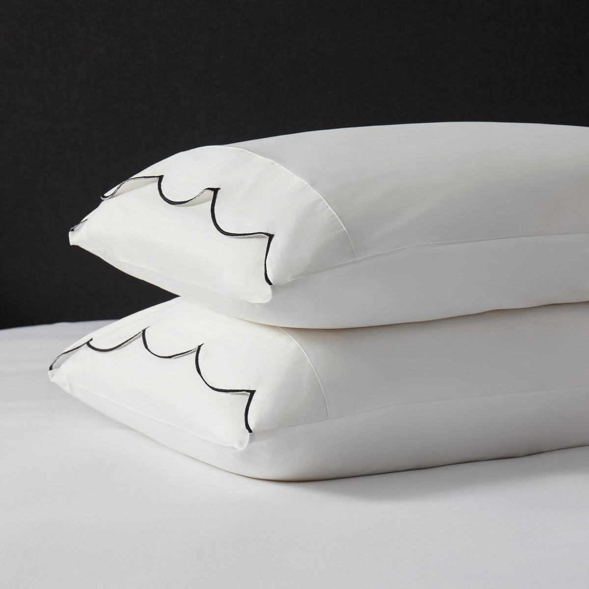 Dusklia - Pair of Simone Scallop Embroidered Edge Classic Pillowcase - Off White/Black