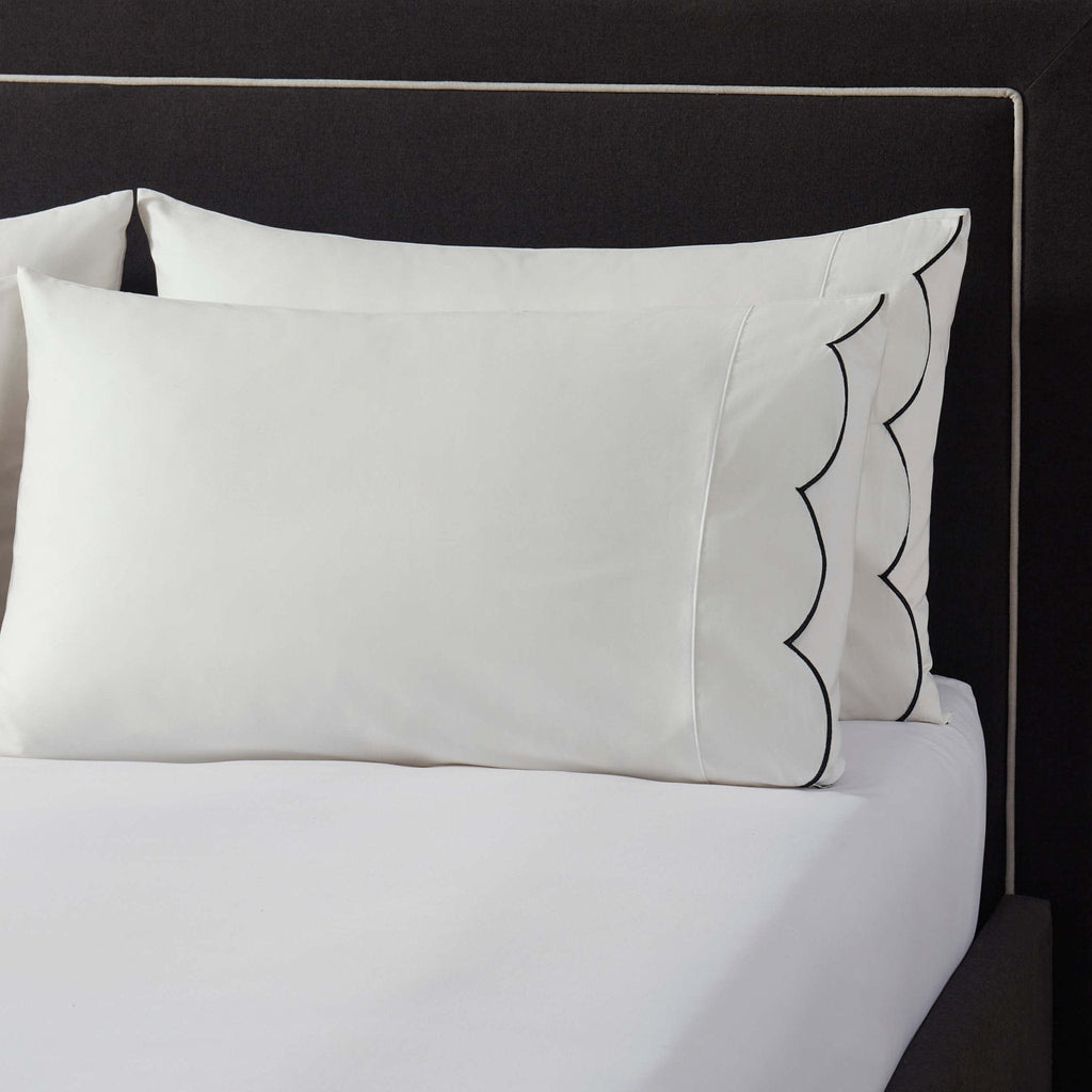 Dusklia - Pair of Simone Scallop Embroidered Edge Classic Pillowcase - Off White/Black