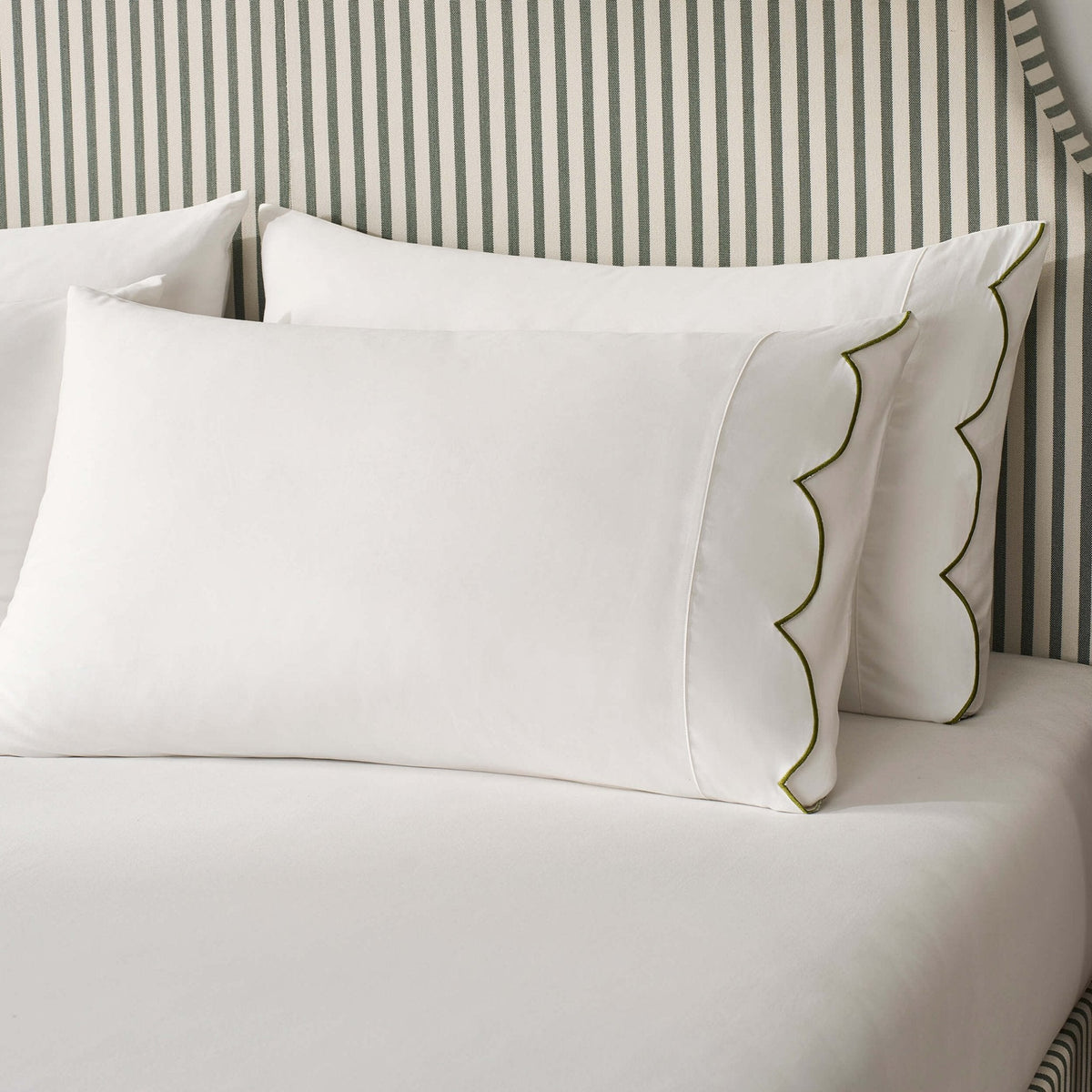 Dusklia - Pair of Simone Scallop Embroidered Edge Classic Pillowcases - Off White/Olive
