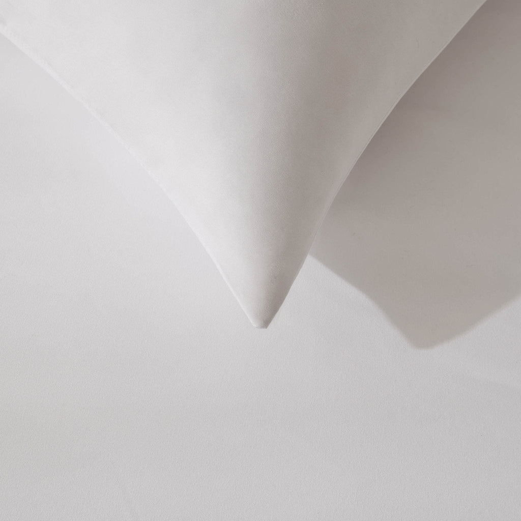 Dusklia - Pair of Soft Touch Microfibre Pillowcases - White