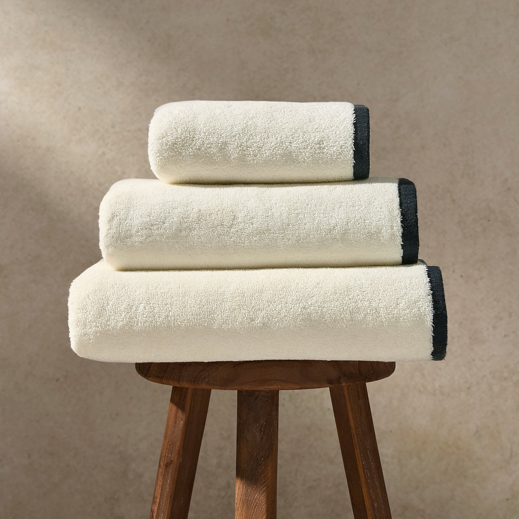 Dusklia - Palma Contrast Edge Towel Collection - Oatmeal
