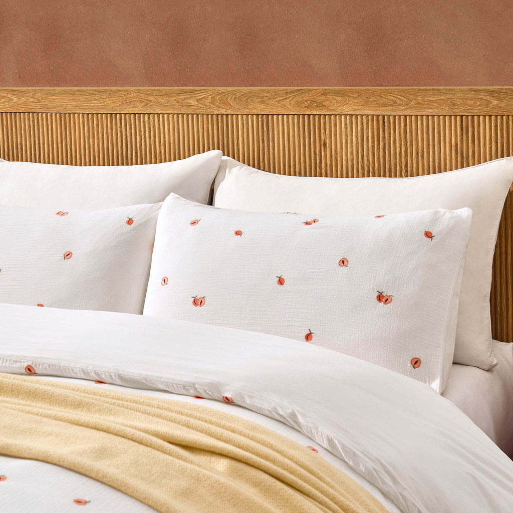 Dusklia - Peach Embroidery Cotton Muslin Duvet Cover & Pillowcase Set - White