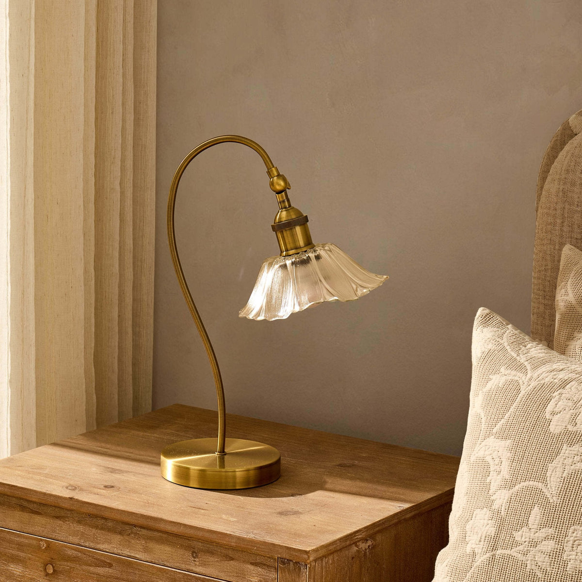 Dusklia - Petal Glass Brass Table Lamp - Brass