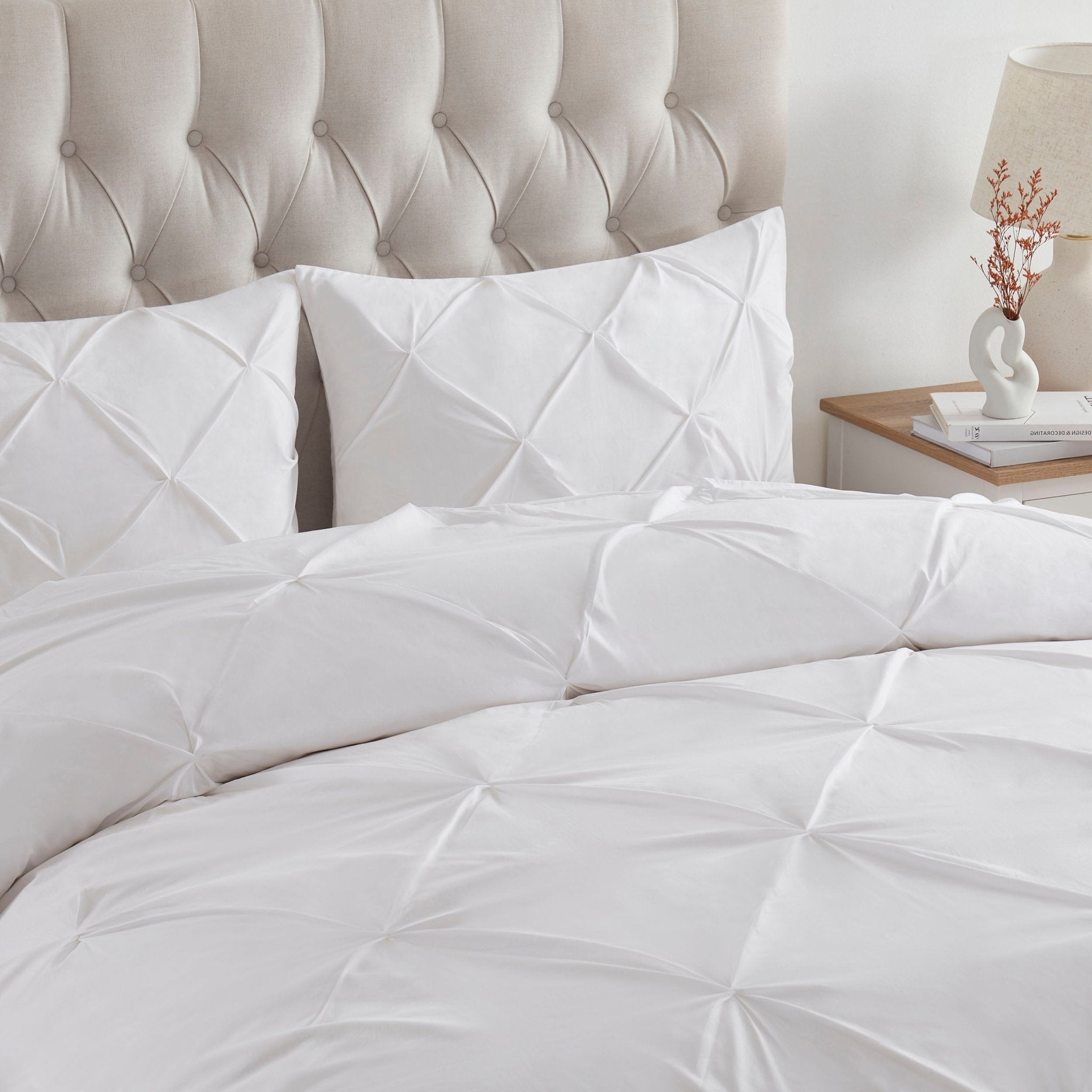 Dusklia - Pintuck 200 Thread Count Duvet Cover & Pillowcase Set - White