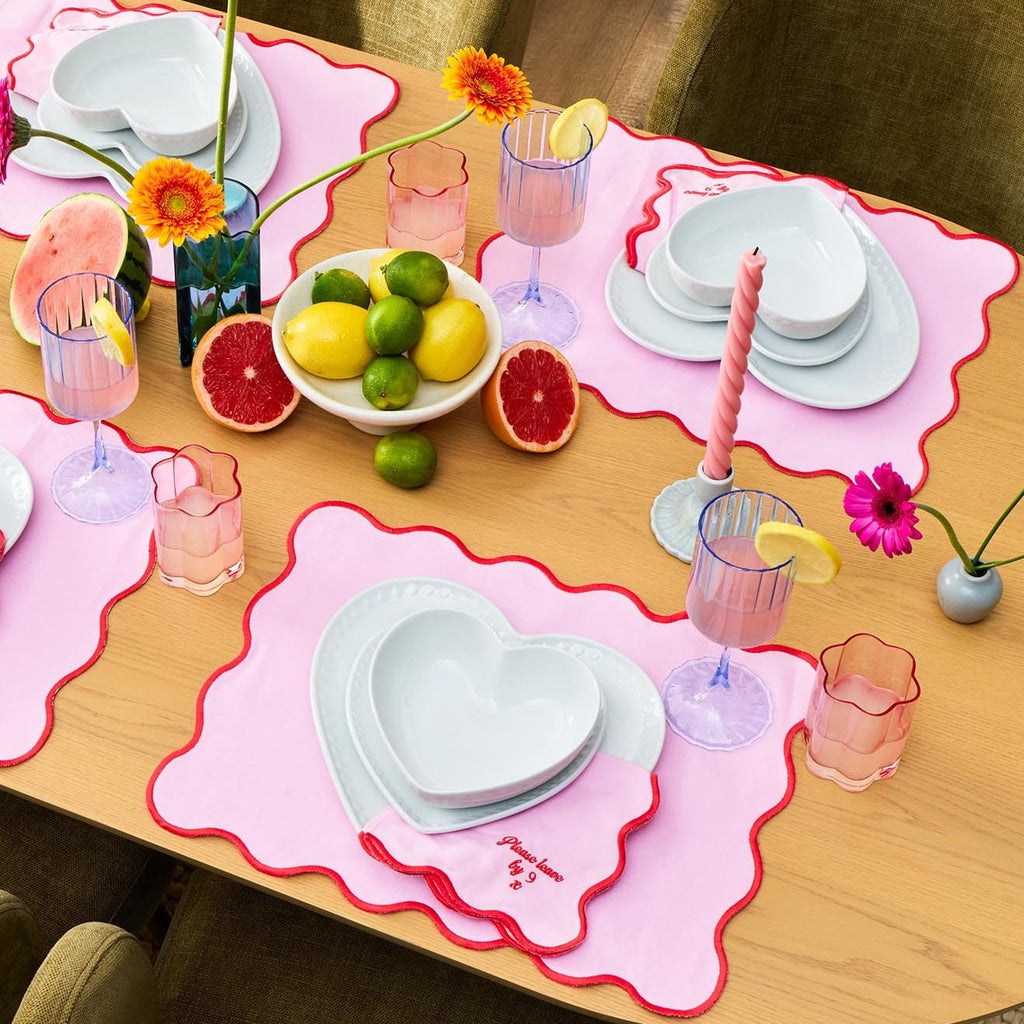 Dusklia - Please leave by 9 Scallop Edge Set of 4 Napkins - Pink/Red