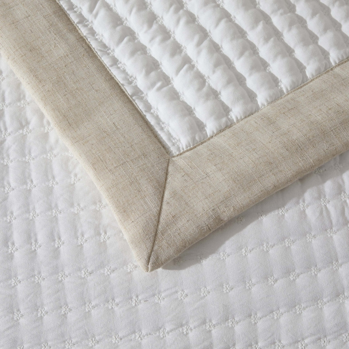 Dusklia - Portobello Embroidered Linen Edge Bedspread - White/Natural