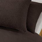 Dusklia - Portofino Waffle 100% Cotton Pair of Pillowcases 200 Thread Count - Chocolate