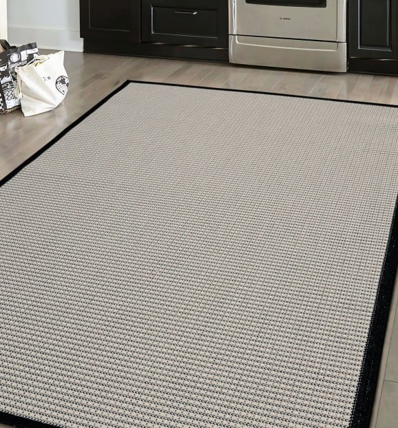 Dusklia - Ramona Border Flatweave Indoor/Outdoor Rug - White/Black