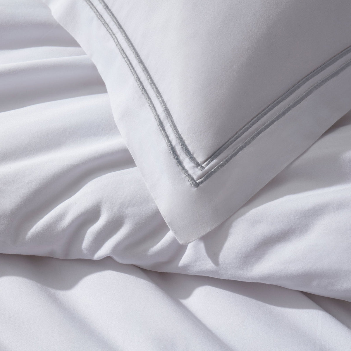 Dusklia - Regent Embroidered 100% Cotton Duvet Cover 400 Thread Count - Grey
