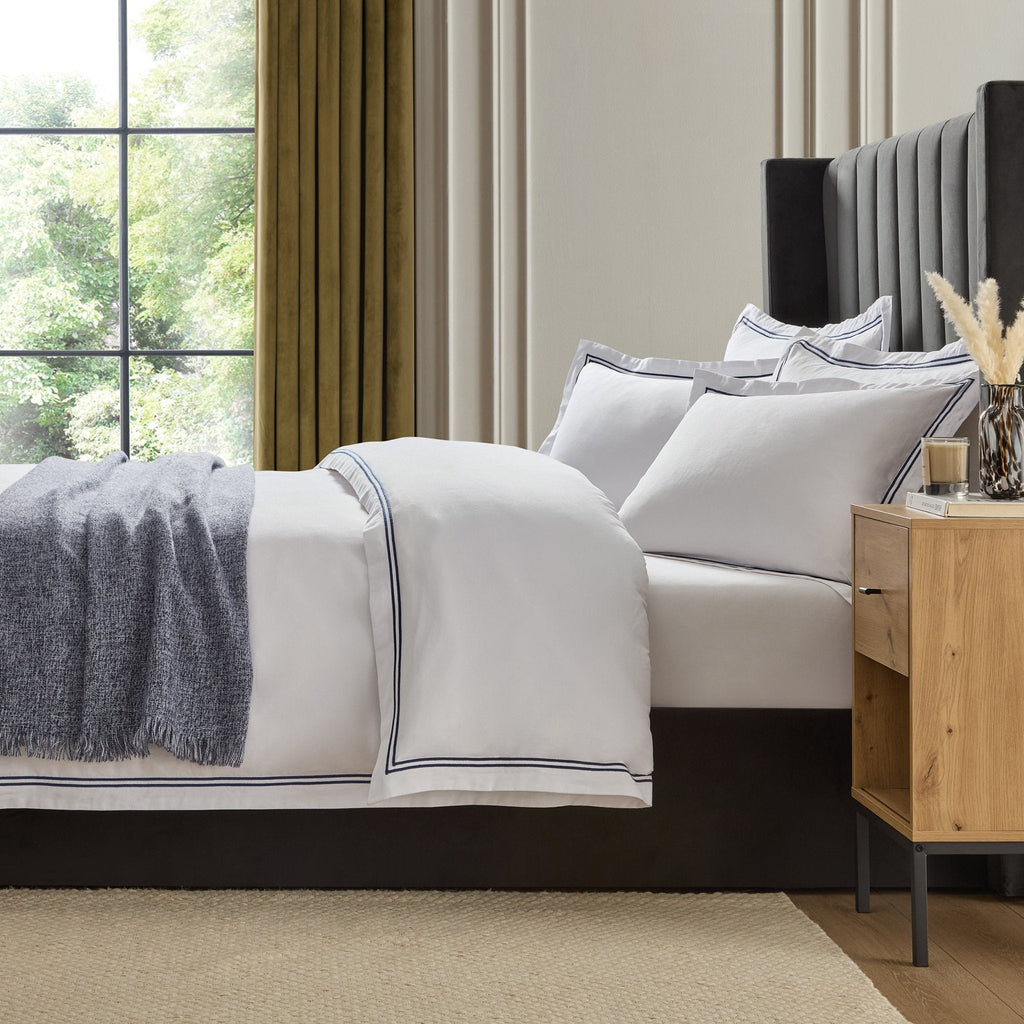 Dusklia - Regent Embroidered 100% Cotton Duvet Cover 400 Thread Count - Navy