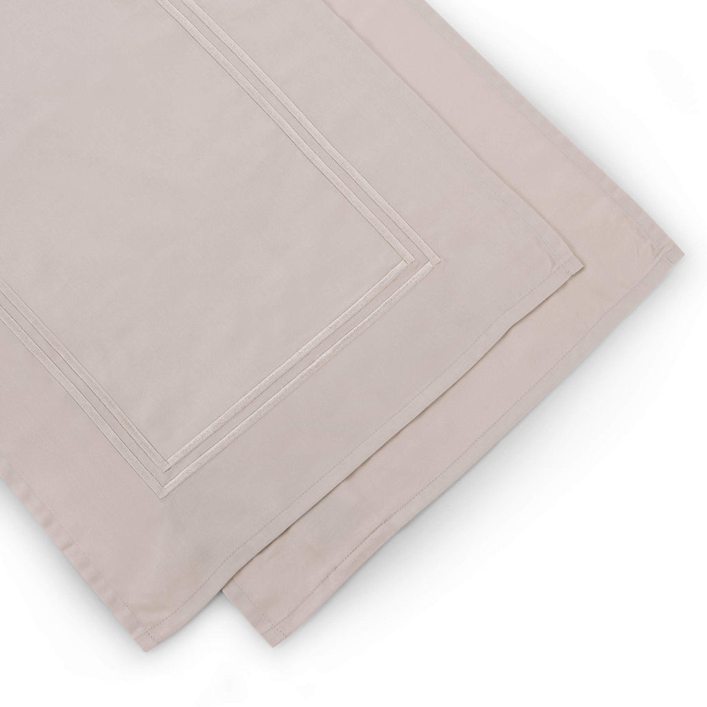 Dusklia - Regent 100% Cotton Table Runner 400 Thread Count - Champagne