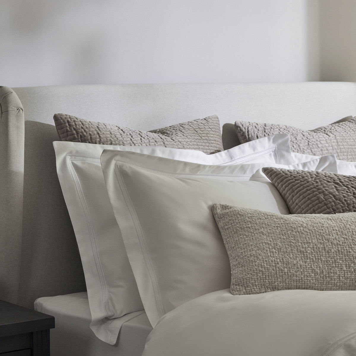 Dusklia - Regent Embroidered 100% Cotton Duvet Cover 400 Thread Count - White