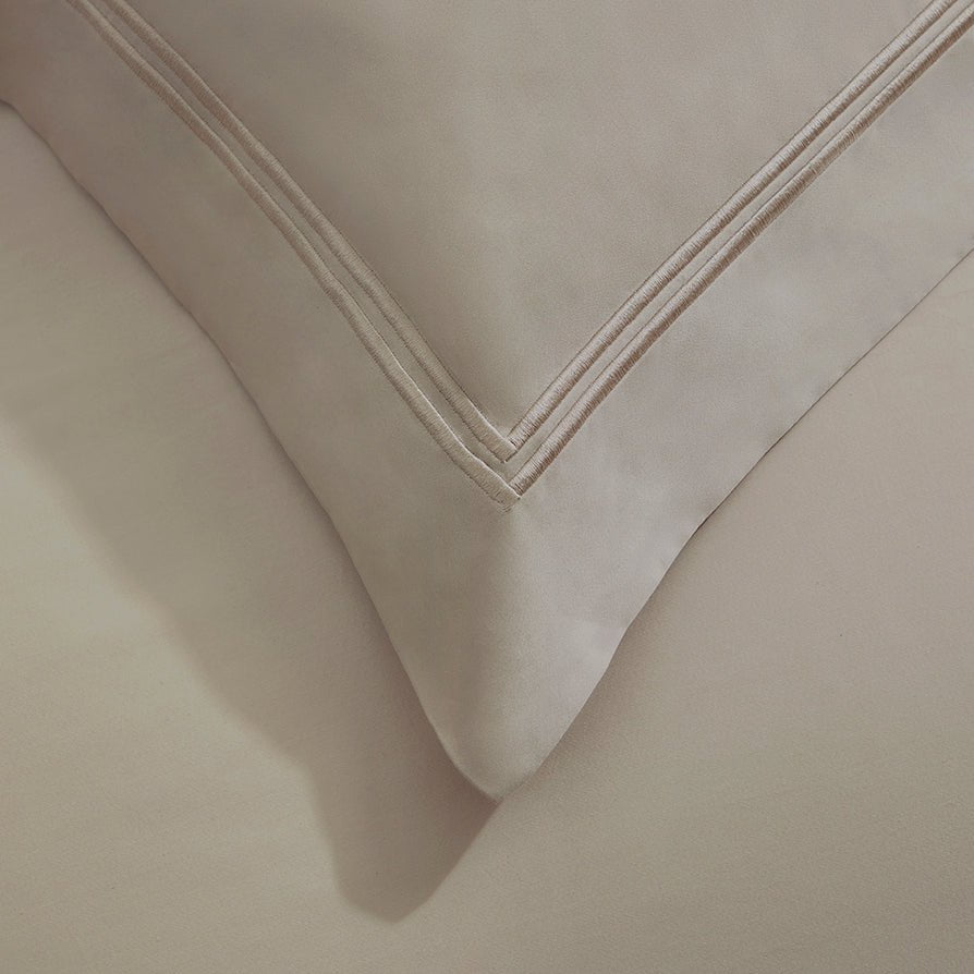 Dusklia - Regent Embroidered 100% Cotton Duvet Cover 400 Thread Count - Champagne