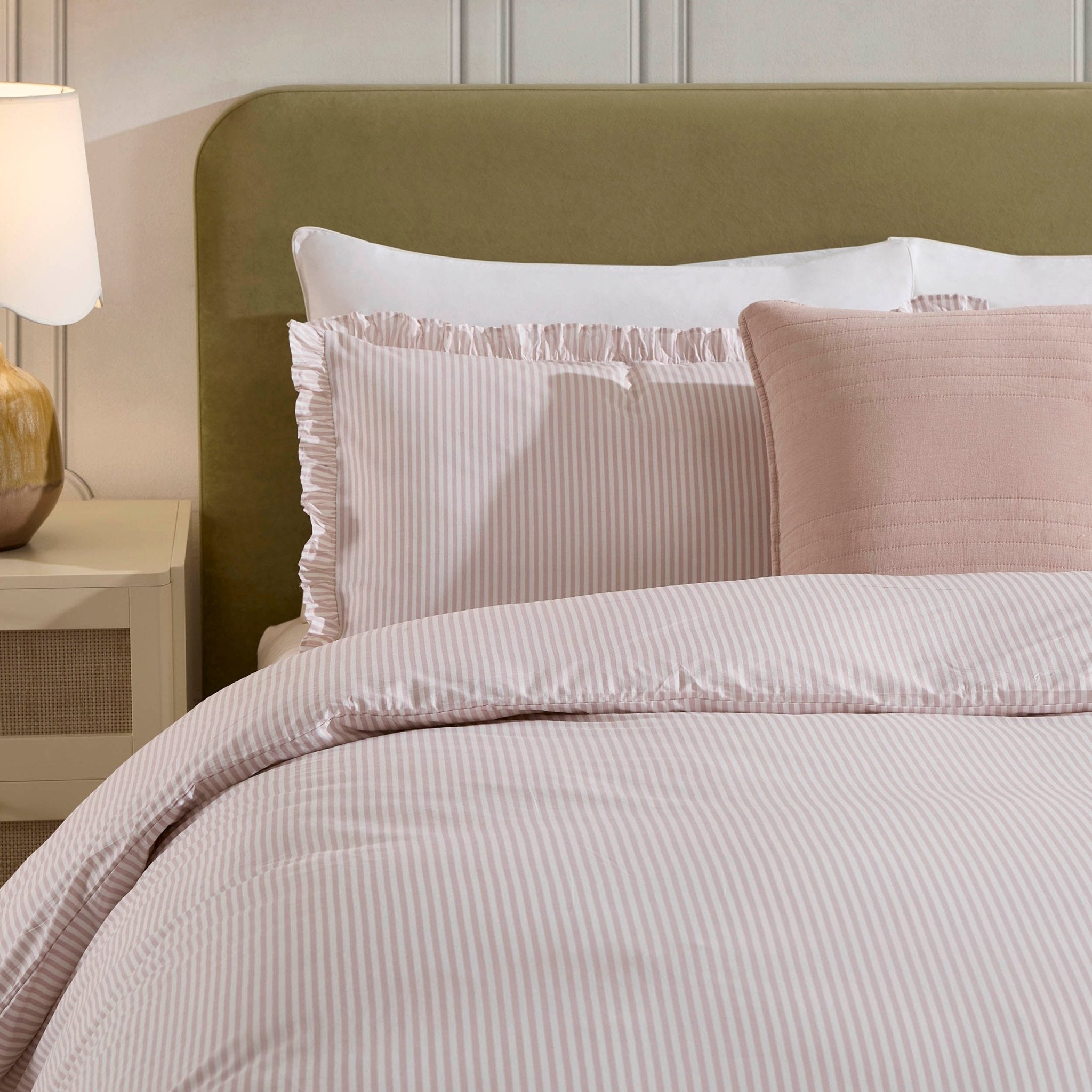 Dusklia - Remy 200 Thread Count Stripe Duvet Cover & Pillowcase Set - Blush