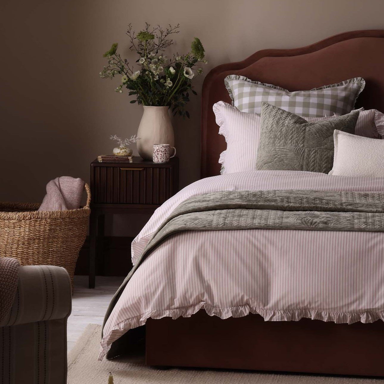 Dusklia - Remy 200 Thread Count Stripe Duvet Cover & Pillowcase Set - Blush