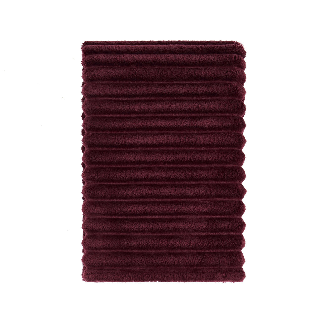 Dusklia - Ribbed Flannel Faux Fur Throw - Aubergine