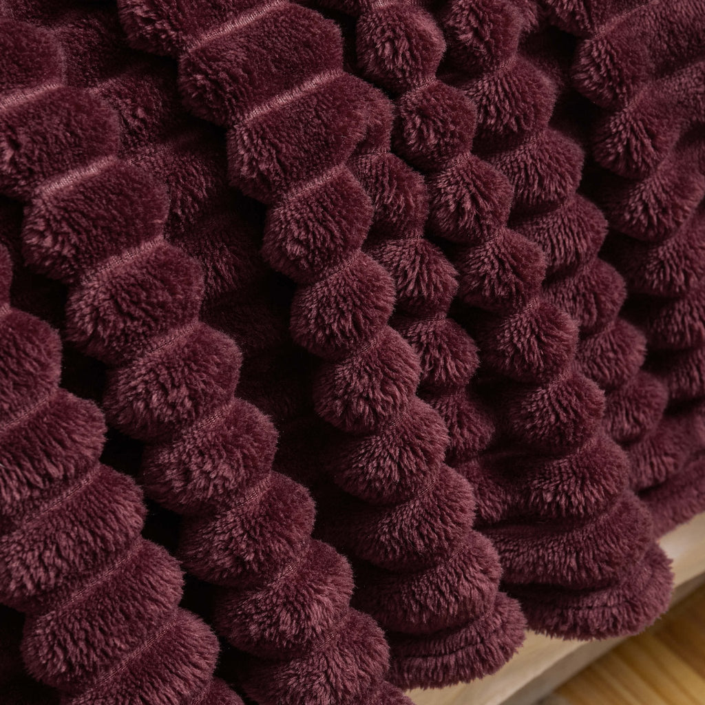 Dusklia - Ribbed Flannel Faux Fur Sofa Throw - Aubergine