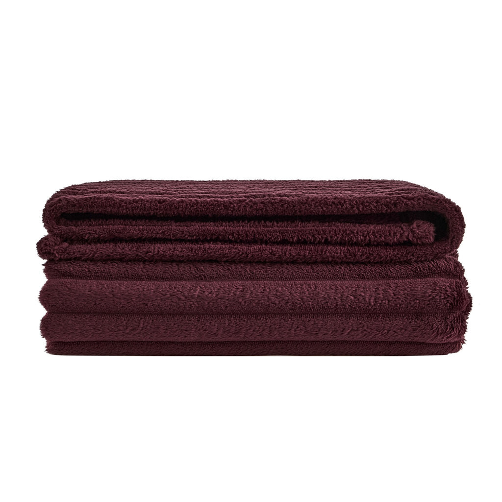 Dusklia - Ribbed Flannel Faux Fur Throw - Aubergine