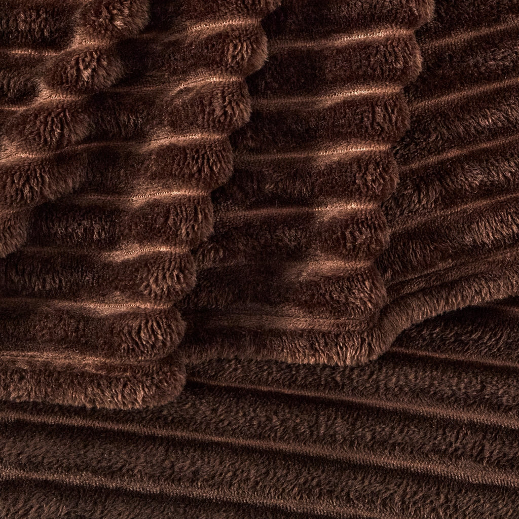 Jeté en flanelle côtelée imitation fourrure - Chocolat