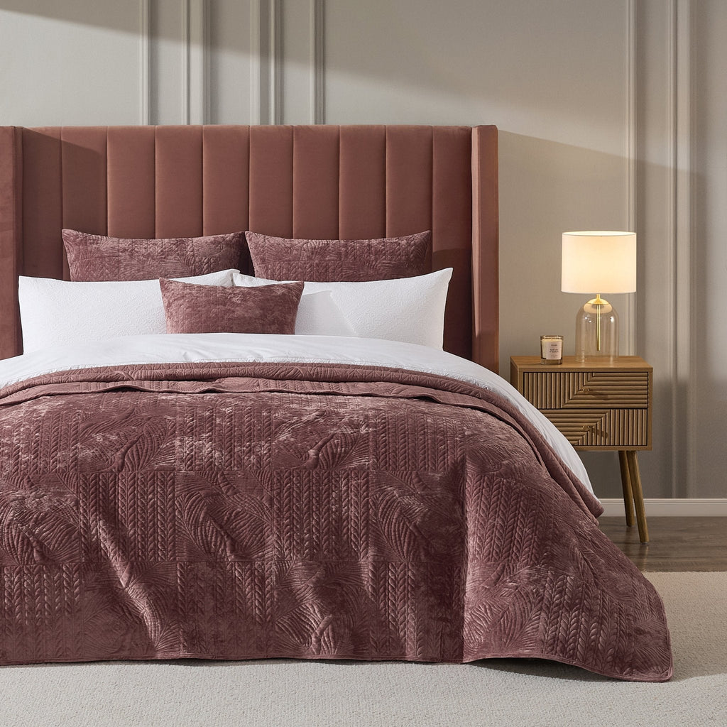 Dusklia - Rome Velvet Greek Matelasse Bedspread - Deep Pink