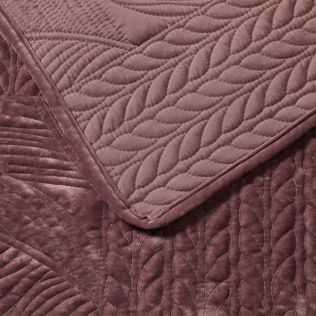 Dusklia - Rome Velvet Greek Matelasse Bedspread - Deep Pink