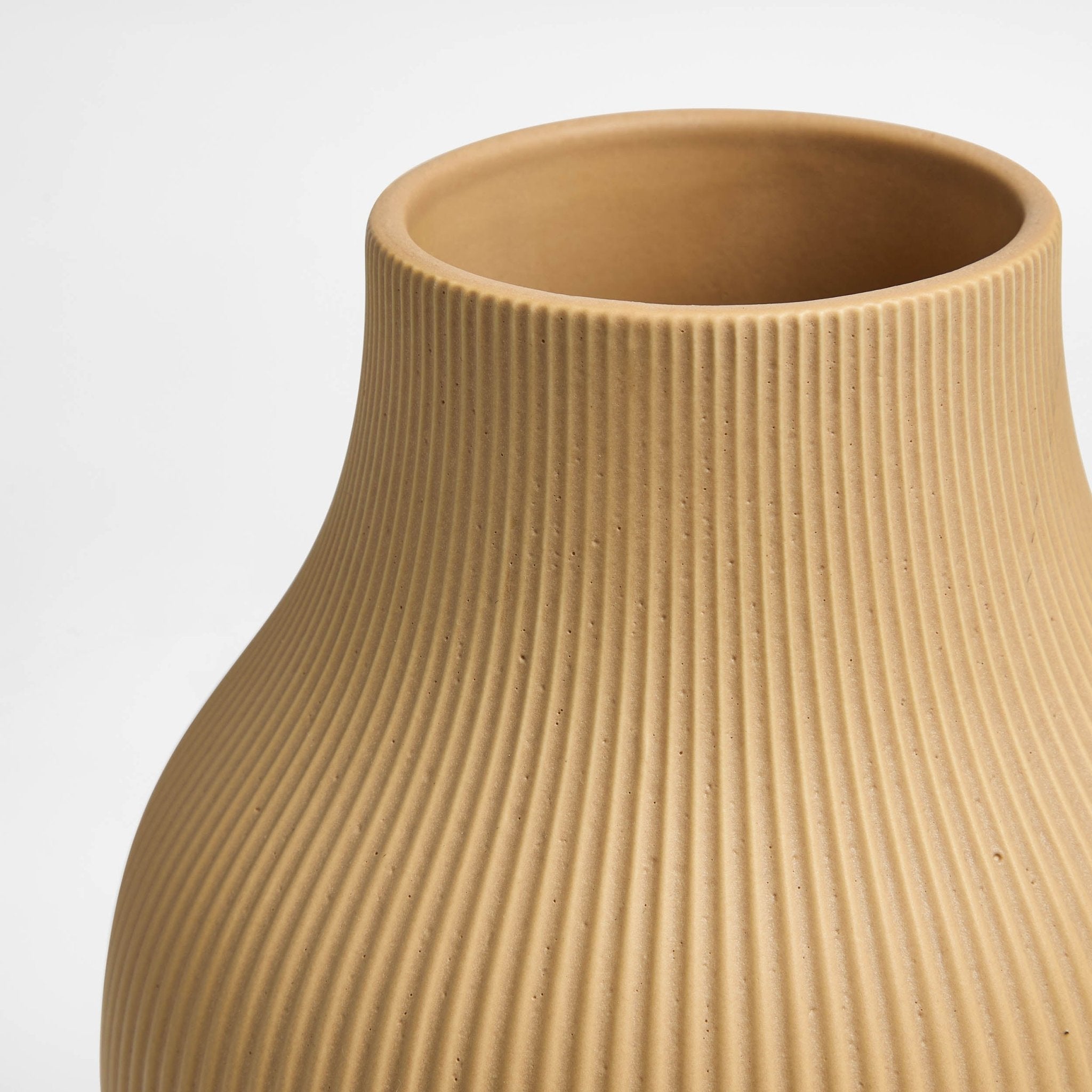 Dusklia - Rose Matt Ribbed Clay Vase - Sand