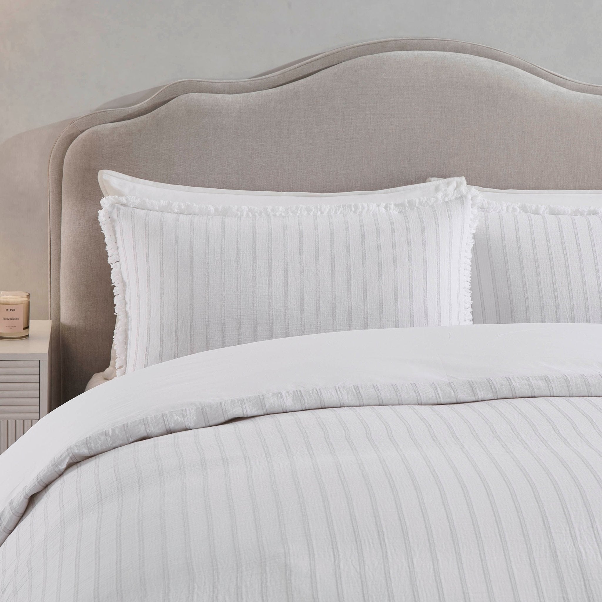 Dusklia - Saffi Stripe Jacquard 200 Thread Count Duvet Cover & Pillowcase Set - White/Grey