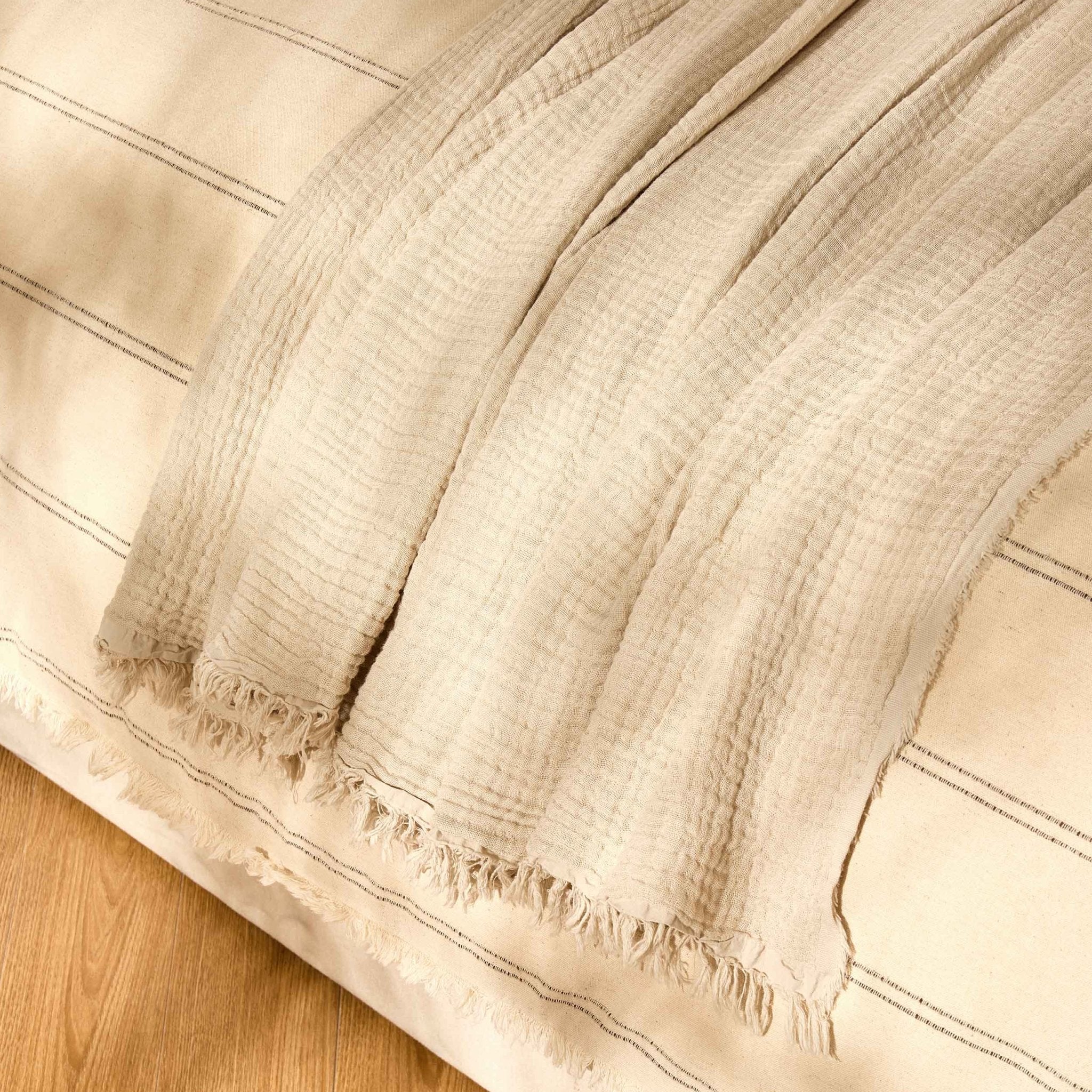 Dusklia - Savannah Tufted Muslin Throw - Oat