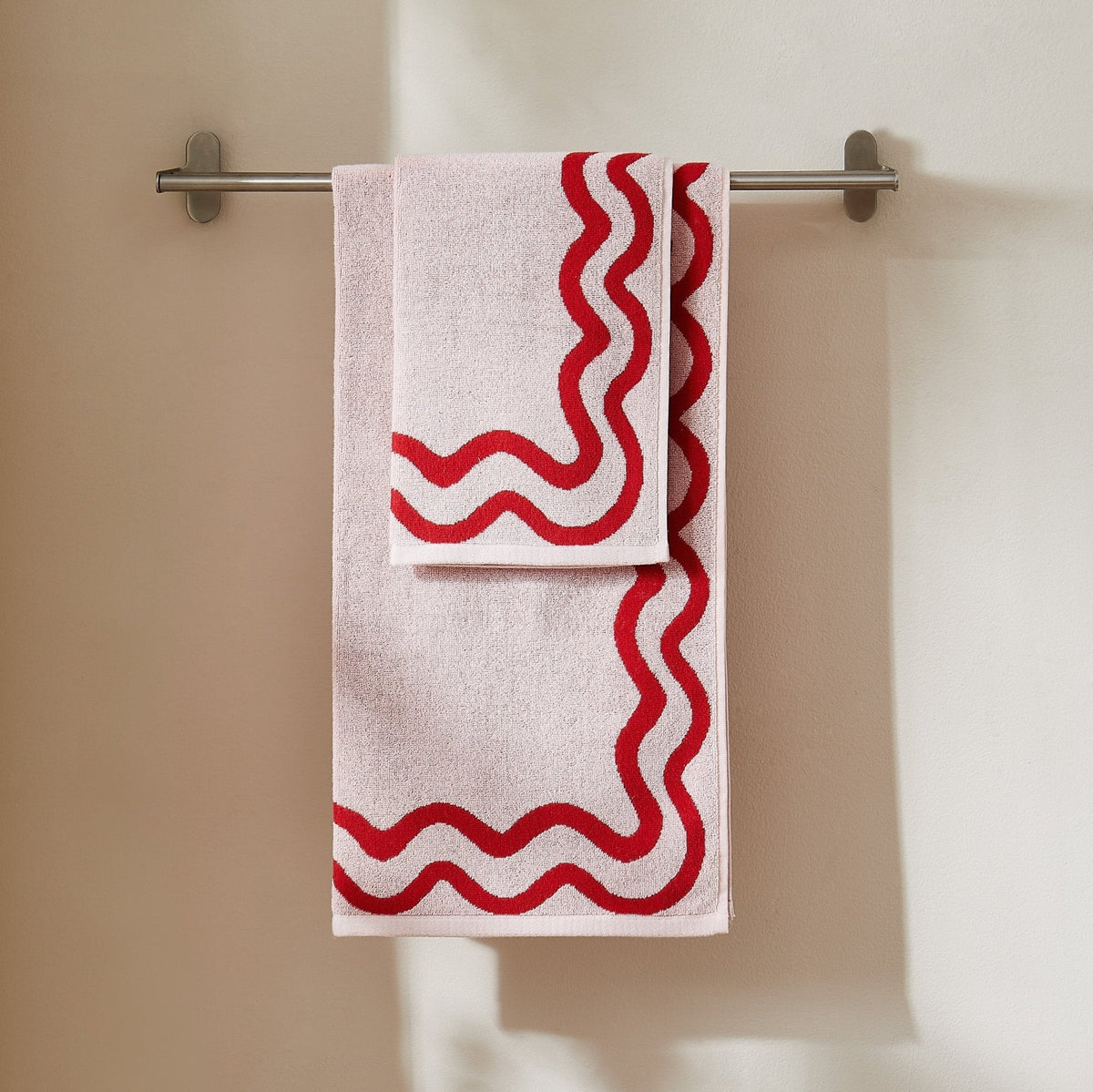 Dusklia - Scalloped Cotton Towels - Pink/Red
