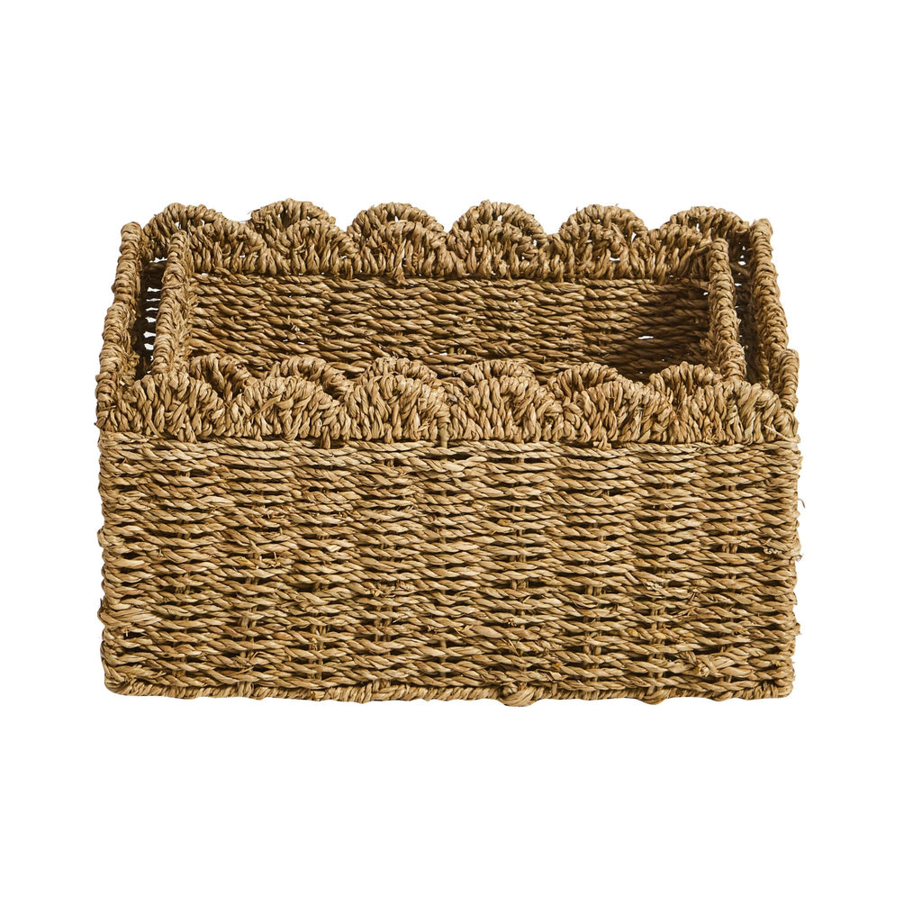 Dusklia - Scalloped Set of 2 Seagrass Baskets - Natural