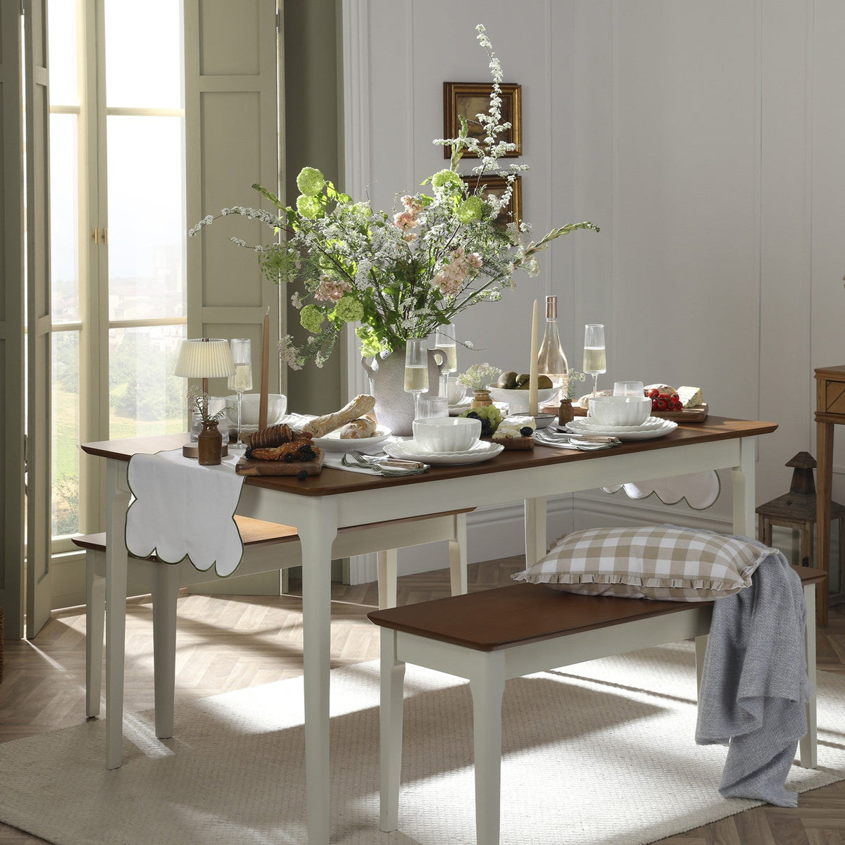 Dusklia - Simone Scallop Edge Table Runner - Off White/Olive